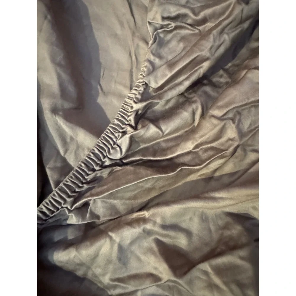 Quince Giza Cotton Sateen Queen Fitted Sheet + 1 Pillowcase – Dried Sage